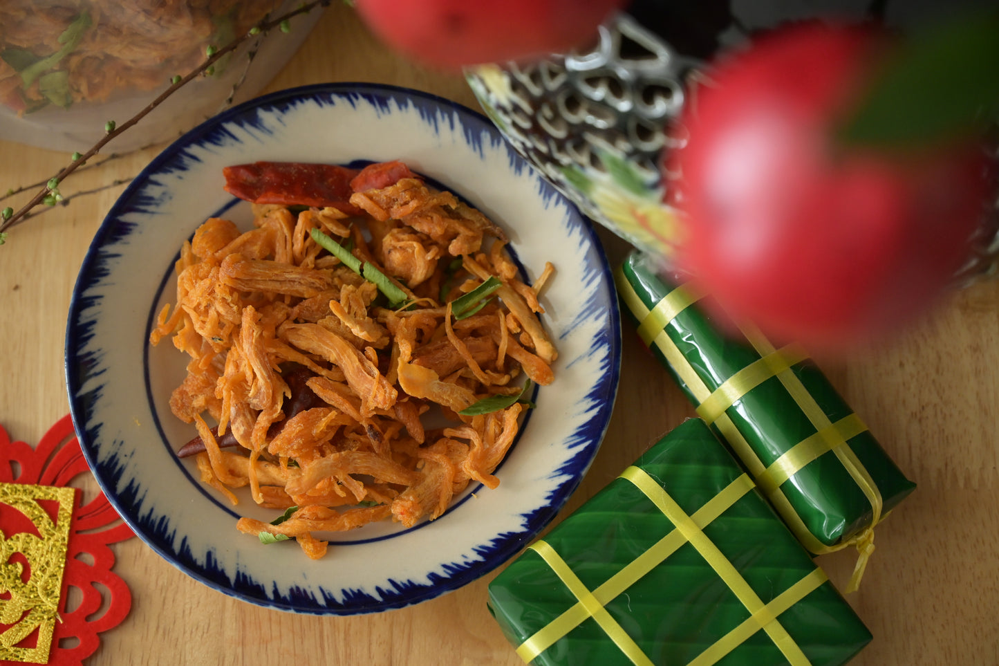 Dried chicken w.kaffir lime leaves/butter & garlic